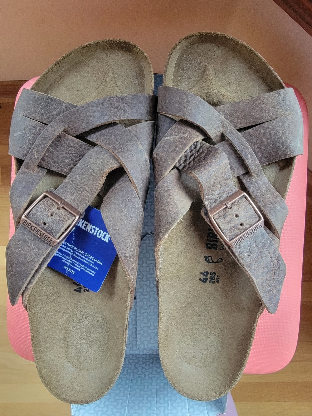 Birkenstock Men's Distressed Brown Oil Rubbed Leather Cross-Strap Sandals